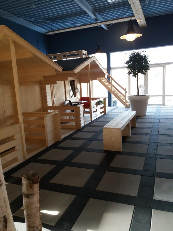 Lodgehotel De Lelie 마쿰 외부 사진
