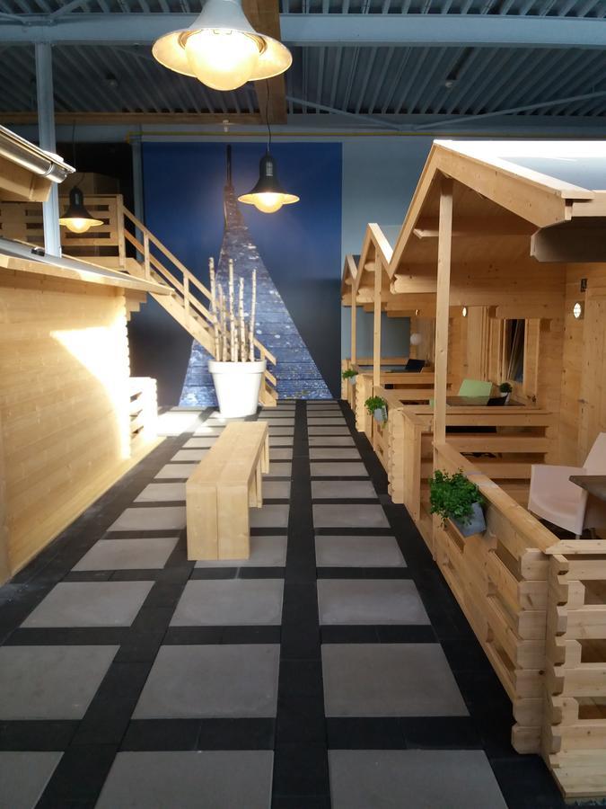 Lodgehotel De Lelie 마쿰 외부 사진